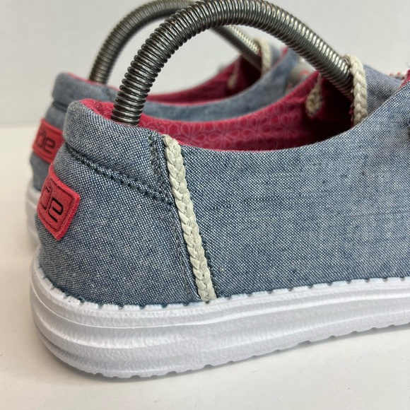 HEY DUDE WOMEN'S WENDY CHAMBRAY BRAID-INDIGO SHOES Sz 10 LIKE New No Box - Picture 6 of 16